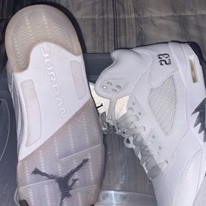 Metallic jordan 5’s